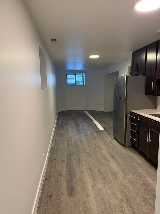 3329 W Van Buren St in Chicago, IL - Foto de edificio - Building Photo