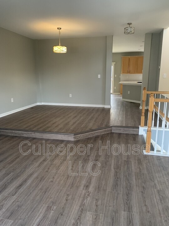 43771 Maison Blanc Square in Ashburn, VA - Building Photo