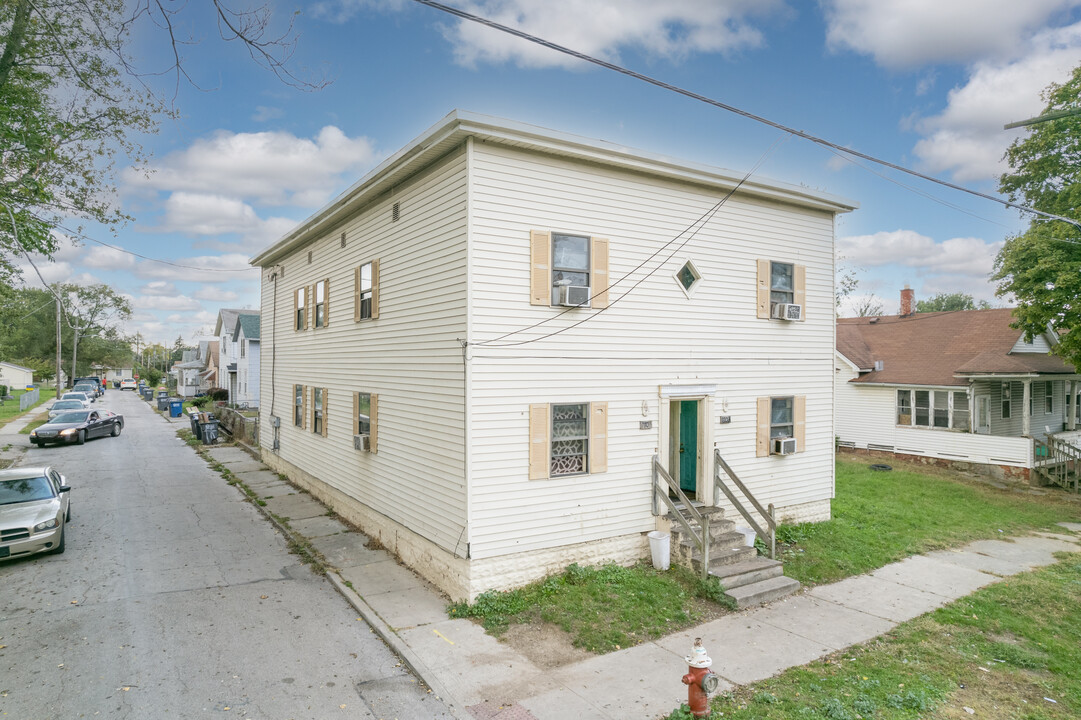 1701 Mulberry St in Toledo, OH - Building Photo