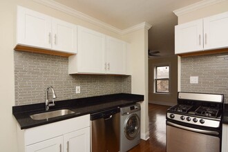 2537 N Seminary Ave in Chicago, IL - Building Photo - Building Photo