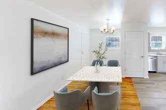 Douglass Gardens in Somerset, NJ - Foto de edificio - Building Photo