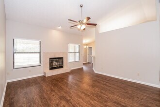 3413 Deerfield Pointe Dr in Orange Park, FL - Building Photo - Building Photo