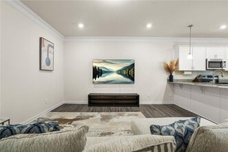 2070 Ravencliff Dr in Austell, GA - Building Photo - Building Photo