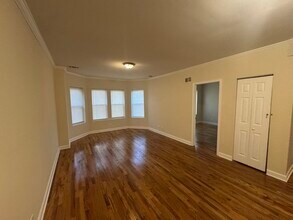 2257 W Rosemont Ave, Unit 1 in Chicago, IL - Building Photo - Building Photo