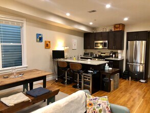 19 Plymouth St, Unit 3 in Cambridge, MA - Building Photo - Building Photo