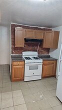 320 Willow St in Waterbury, CT - Building Photo - Building Photo