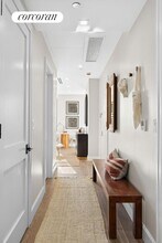 760 Metropolitan Ave in Brooklyn, NY - Foto de edificio - Building Photo