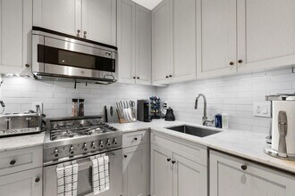 43 W 27th St in New York, NY - Building Photo - Building Photo