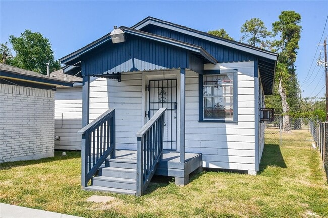 property at 8321 Homewood Ln