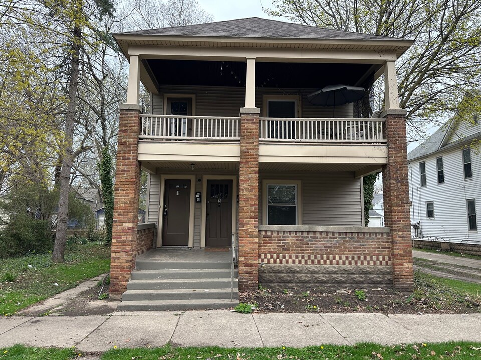 1331 Hamilton Ave NW in Grand Rapids, MI - Building Photo