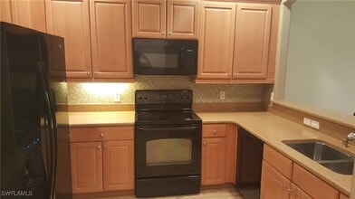 4341 Lazio Way in Ft. Myers, FL - Building Photo - Building Photo