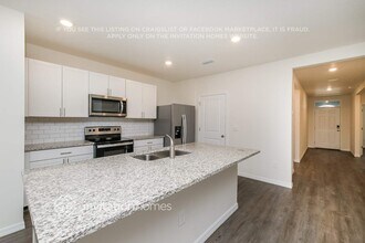 7817 Harbor Moor Dr in Palmetto, FL - Building Photo - Building Photo