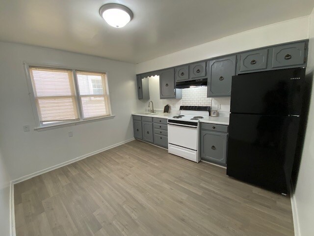 214 S Bloomington St, Unit 1 in Streator, IL - Building Photo - Building Photo