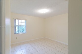 3373 SW 28th Terrace in Miami, FL - Building Photo - Building Photo