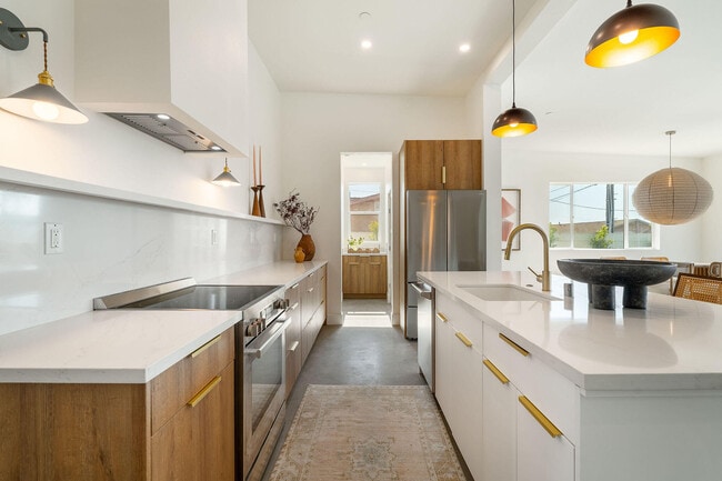 property at 361 W Sunview Ave