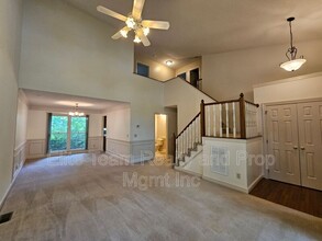 4015 Brownes Ferry Rd in Charlotte, NC - Building Photo - Building Photo