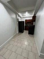 25 N Harrison St in East Orange, NJ - Building Photo