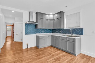 127 Maple Ave in Rye, NY - Building Photo