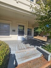 717 E Jackson St in Medford, OR - Building Photo - Building Photo