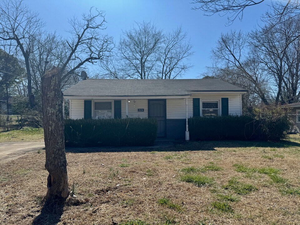 2131 Evans Ave NW in Huntsville, AL - Building Photo