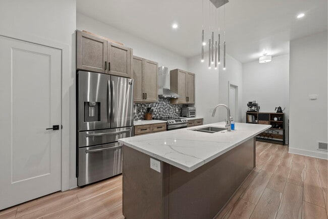 1205 Hamlet St in Columbus, OH - Building Photo - Building Photo