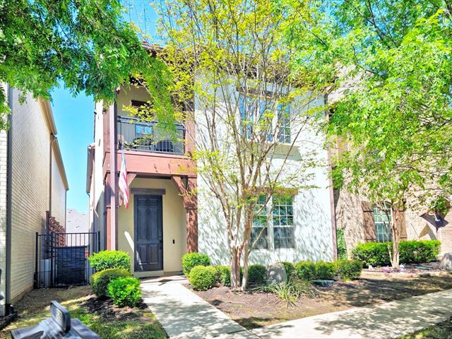 629 Surrey Ln in Flower Mound, TX - Building Photo