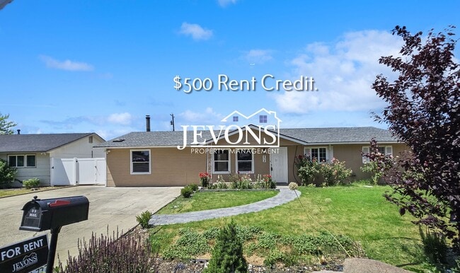 property at 808 S 50th Ave
