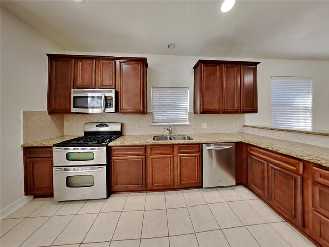 10224 Forest Glade Ct in Conroe, TX - Building Photo - Building Photo