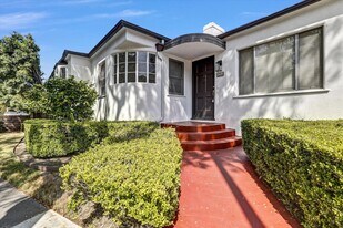 4385 Overland Ave in Culver City, CA - Building Photo