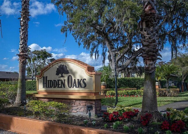 7431 Glen Oaks Way in Winter Park, FL - Foto de edificio - Building Photo