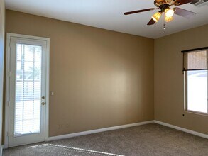 7201 Jack Russell St in Las Vegas, NV - Building Photo - Building Photo