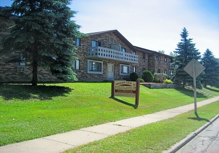 Woodview II Apartments in Milwaukee, WI - Building Photo