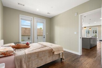 45 Burnett St in Boston, MA - Building Photo - Building Photo
