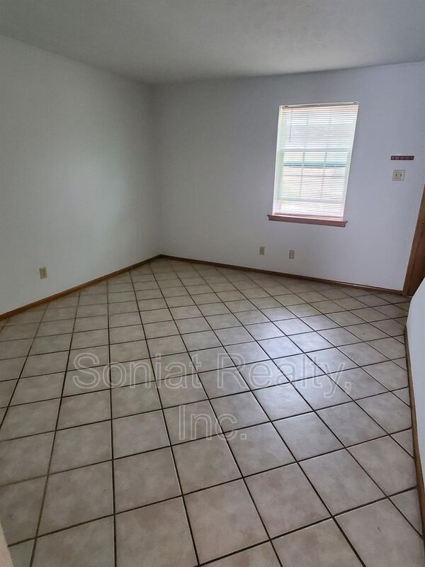 3025 16th St in Metairie, LA - Building Photo - Building Photo