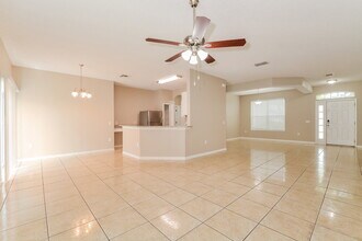 2863 Berkshire Cir in Kissimmee, FL - Building Photo - Building Photo