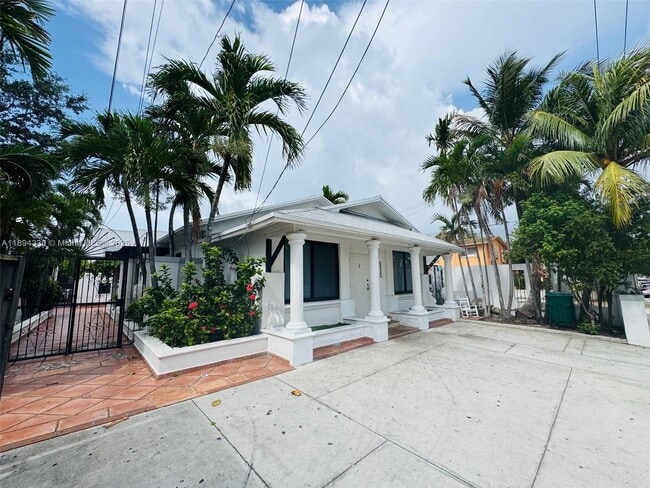 1238 SW 4th St in Miami, FL - Building Photo - Building Photo