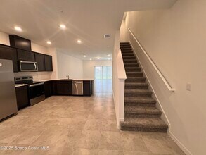 5129 Inspire Ln in West Melbourne, FL - Foto de edificio - Building Photo