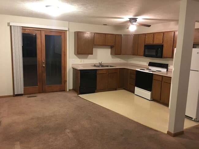 2721 NW 8th St in Lincoln, NE - Building Photo - Building Photo