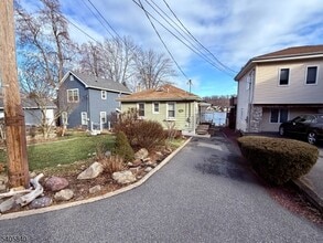 40 W Shore Rd in Denville, NJ - Building Photo - Building Photo