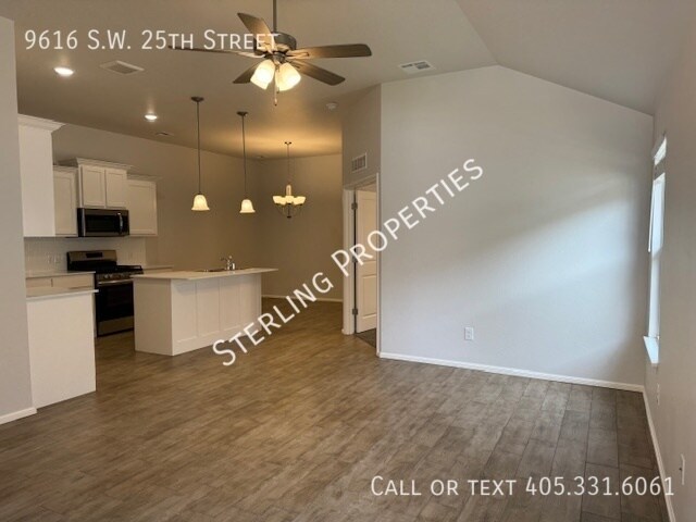 9616 SW 25th St in Oklahoma City, OK - Building Photo