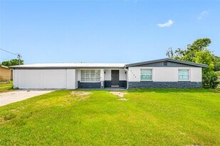 5109 Horton Rd in Plant City, FL - Building Photo