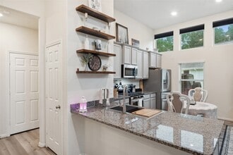 257 N Lynx Trail in Montgomery, TX - Foto de edificio - Building Photo