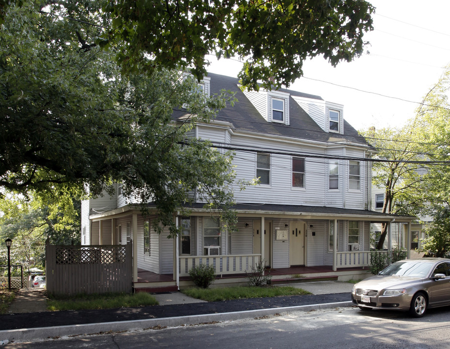 324-326 Granite St in Quincy, MA - Building Photo