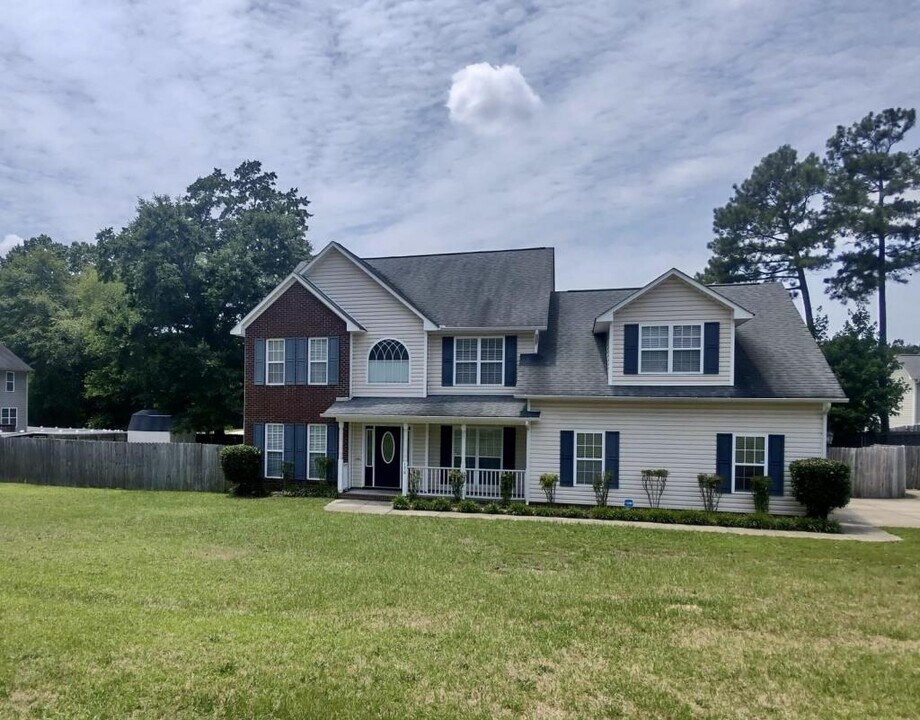 170 Old Corral Ave in Sanford, NC - Building Photo