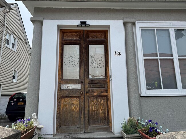 12 Villard Ave in Hastings On Hudson, NY - Building Photo - Building Photo