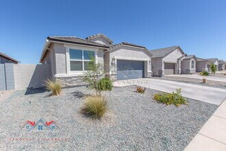 1330 W Hess Ave in Coolidge, AZ - Building Photo - Building Photo