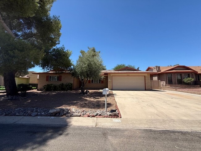 property at 760 Crestwood Dr