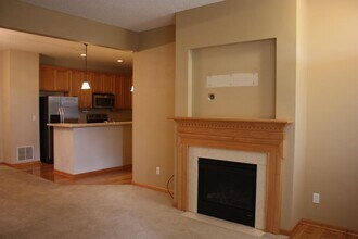 711 Willow Glen Dr in Buffalo, MN - Building Photo - Building Photo