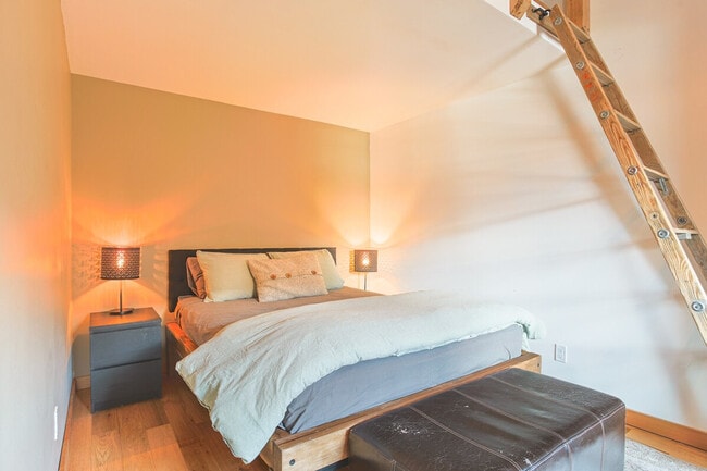 361a 1st Ave, Unit SI ID1386646P in Fernie, BC - Building Photo - Building Photo