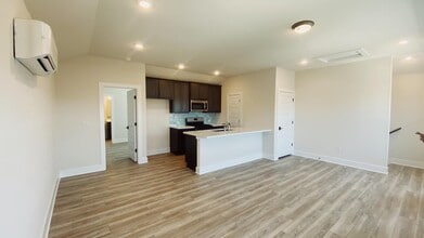 8004 Corrigan Pass in Austin, TX - Building Photo - Building Photo